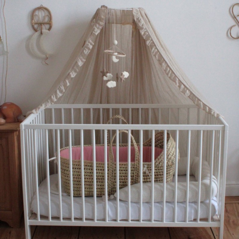 chambre cocon pour bébé fille